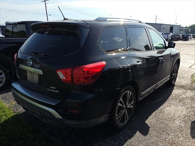 2017 Nissan Pathfinder Platinum