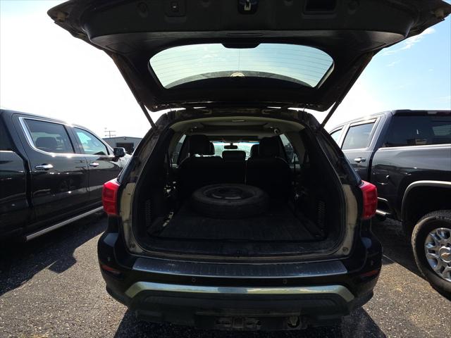 2017 Nissan Pathfinder Platinum