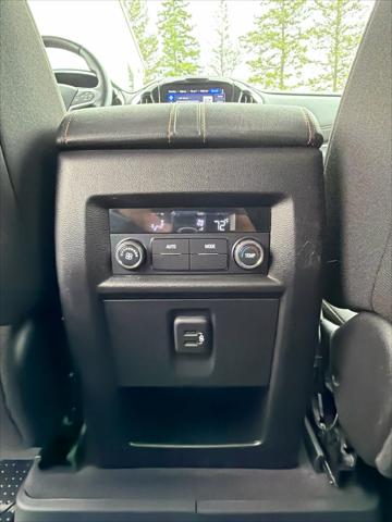 2020 Chevrolet Traverse AWD LT Cloth