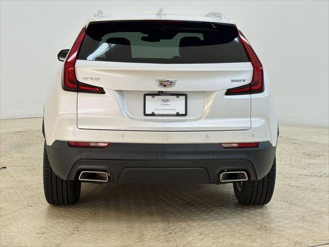 2022 Cadillac XT4 FWD Luxury