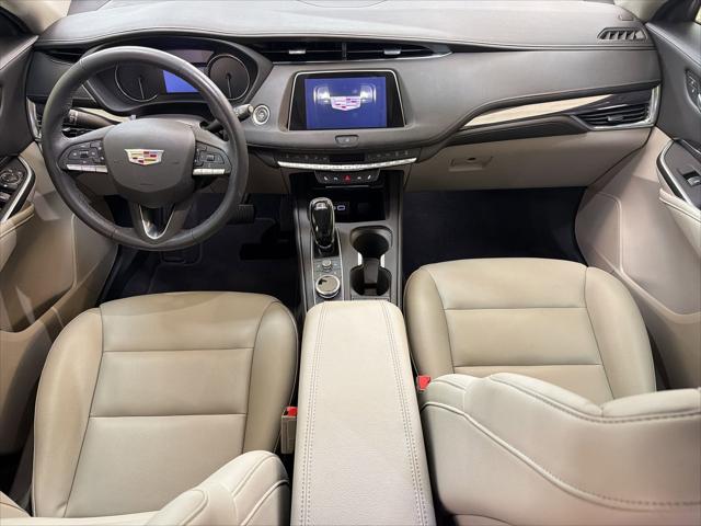 2022 Cadillac XT4 FWD Luxury