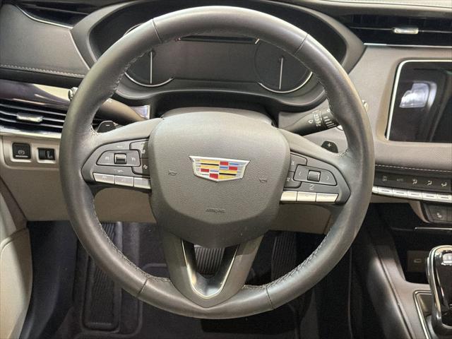 2022 Cadillac XT4 FWD Luxury