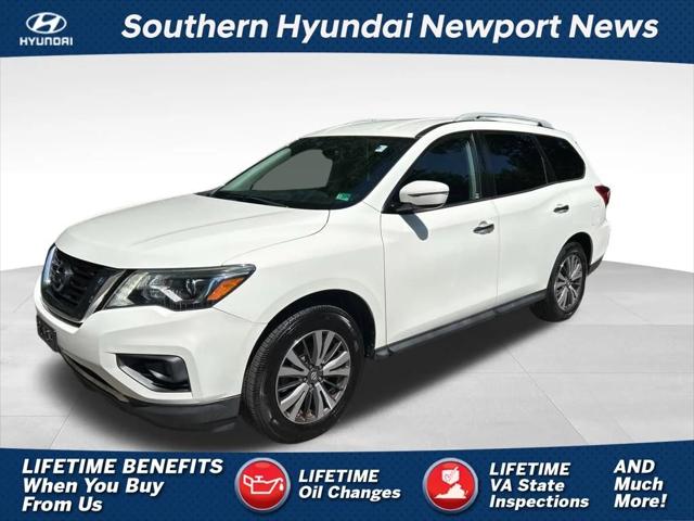 2017 Nissan Pathfinder SV