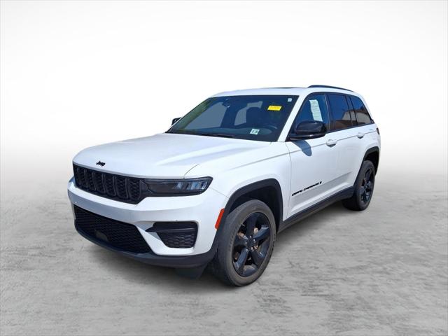 2023 Jeep Grand Cherokee Altitude 4x4 2023 Jeep Grand Cherokee Altitude 4x4