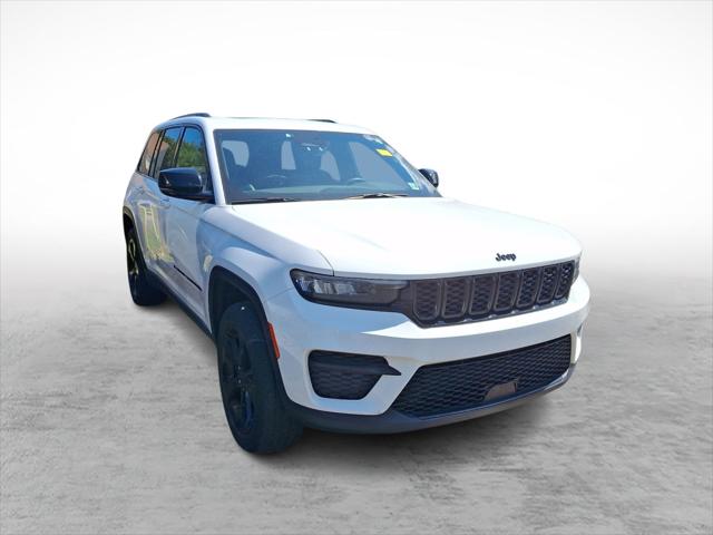 2023 Jeep Grand Cherokee Altitude 4x4 2023 Jeep Grand Cherokee Altitude 4x4