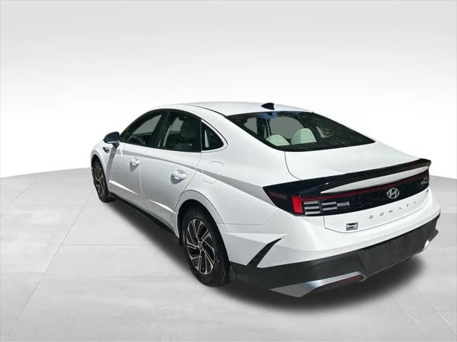 2026 Hyundai Sonata Hybrid Blue 2026 Hyundai Sonata Hybrid Blue