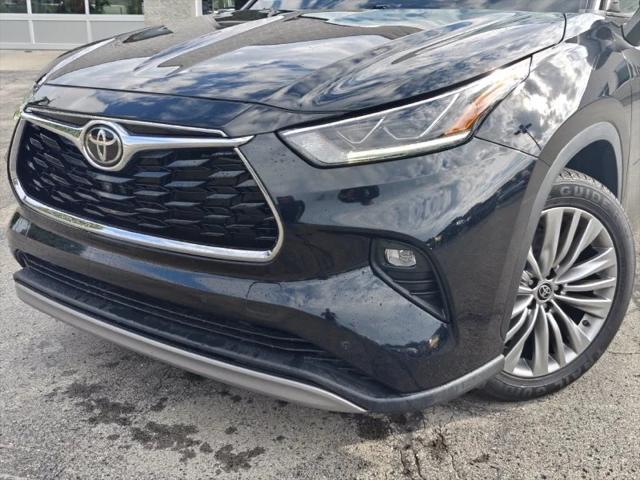 2022 Toyota Highlander Platinum