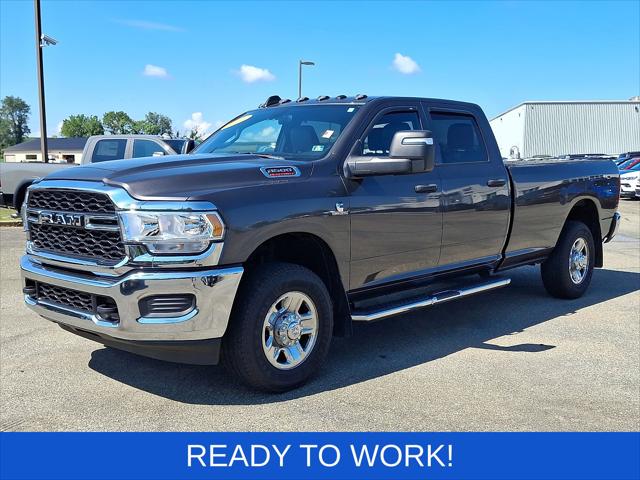 2024 RAM 3500 Tradesman Crew Cab 4x4 8 Box 2024 RAM 3500 Tradesman Crew Cab 4x4 8 Box