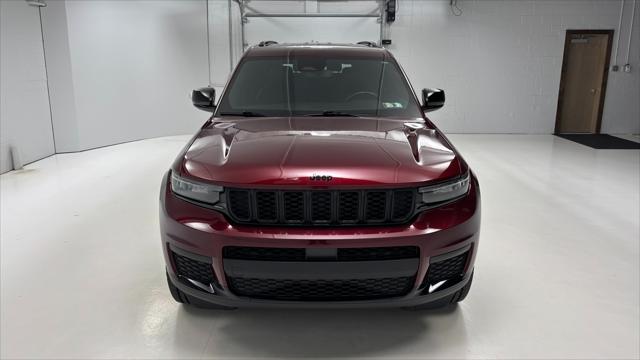 2022 Jeep Grand Cherokee L Altitude 4x4 2022 Jeep Grand Cherokee L Altitude 4x4
