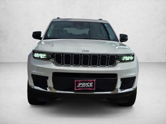 2022 Jeep Grand Cherokee L Laredo 4x4