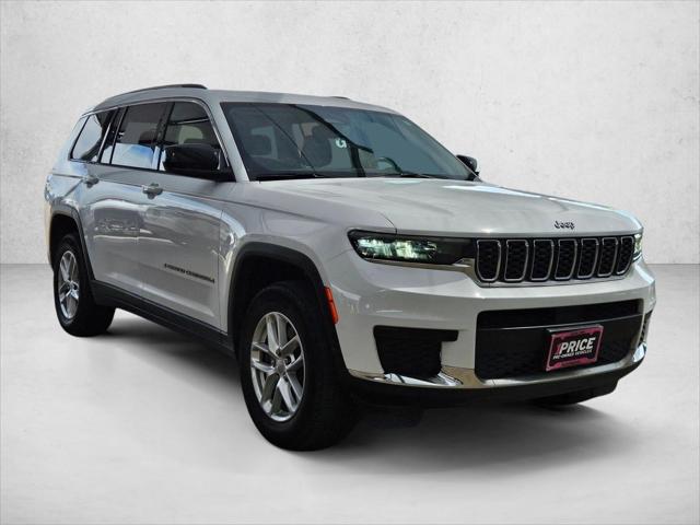 2022 Jeep Grand Cherokee L Laredo 4x4