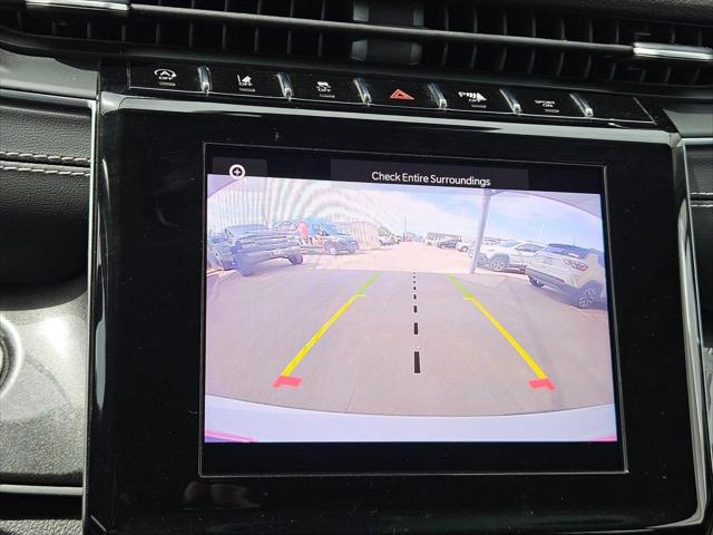2022 Jeep Grand Cherokee L Laredo 4x4