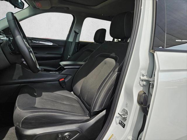 2022 Jeep Grand Cherokee L Laredo 4x4