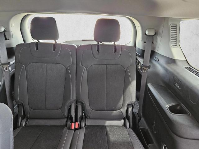 2022 Jeep Grand Cherokee L Laredo 4x4