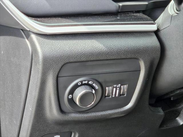 2022 Jeep Grand Cherokee L Laredo 4x4