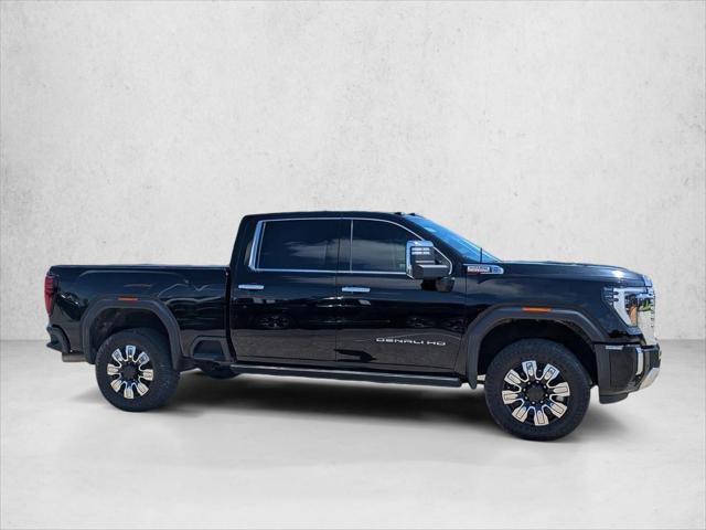 2024 GMC Sierra 2500HD 4WD Crew Cab Standard Bed Denali