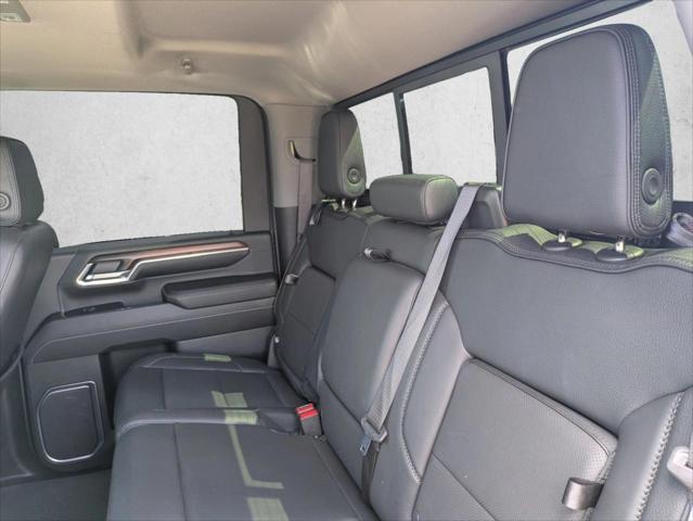 2024 GMC Sierra 2500HD 4WD Crew Cab Standard Bed Denali