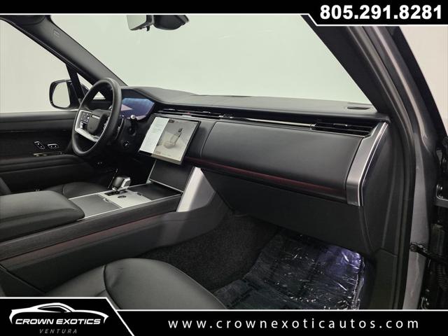 2024 Land Rover Range Rover P615 SV