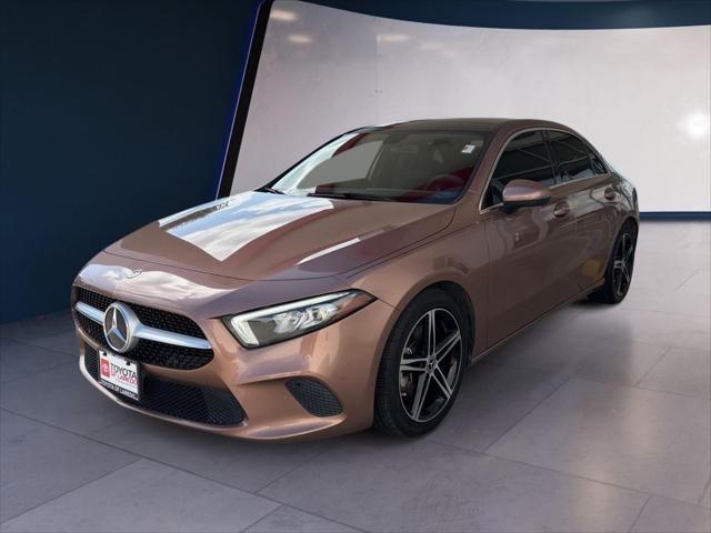 2022 Mercedes-Benz A-Class A220's photo