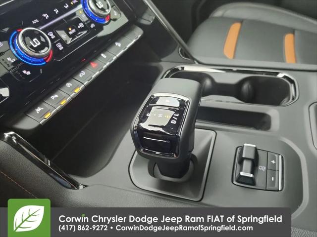 2024 GMC Sierra 1500 4WD Crew Cab Short Box AT4