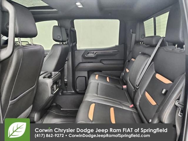 2024 GMC Sierra 1500 4WD Crew Cab Short Box AT4