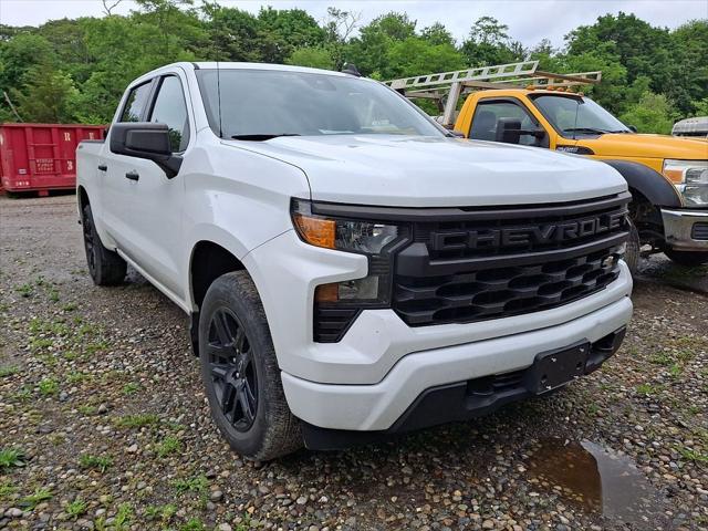 2023 Chevrolet Silverado 1500 4WD Crew Cab Short Bed Custom 2023 Chevrolet Silverado 1500 4WD Crew Cab Short Bed Custom