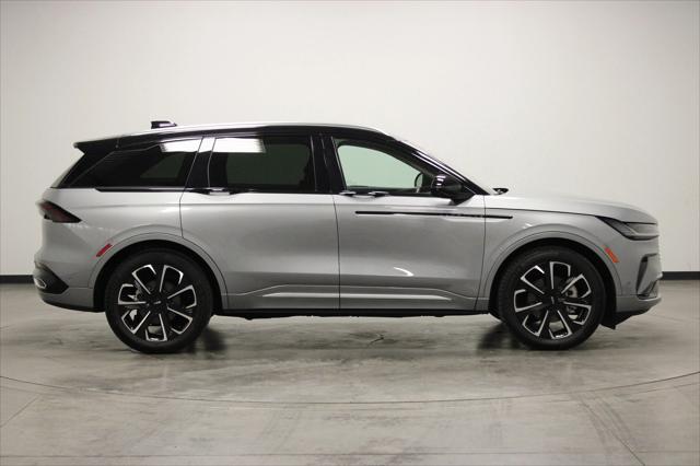 2024 Lincoln Nautilus Reserve