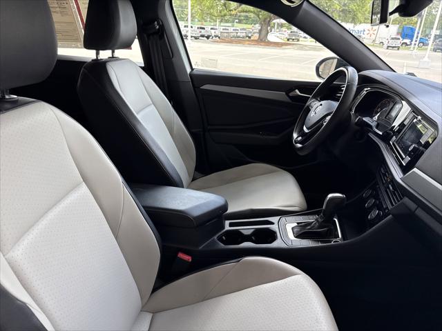 2020 Volkswagen Jetta R-Line