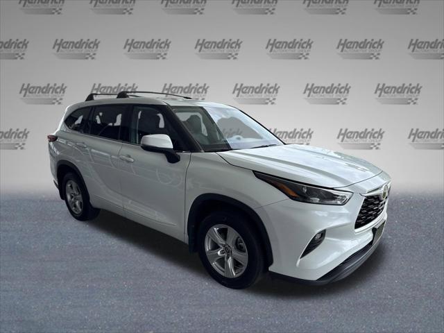 2022 Toyota Highlander LE