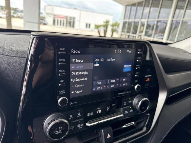 2022 Toyota Highlander LE