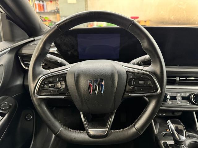 2024 Buick NV Preferred FWD