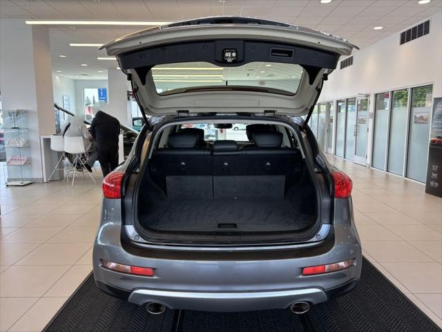 2016 INFINITI QX50 Base