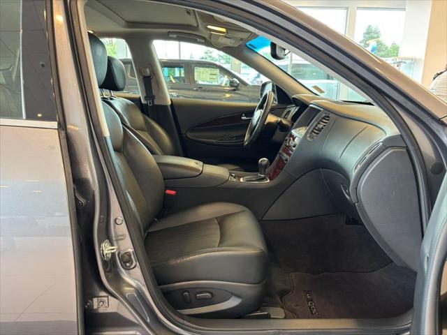 2016 INFINITI QX50 Base
