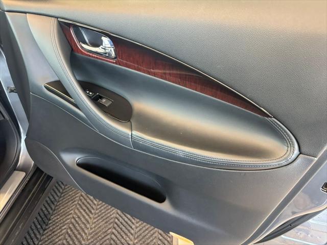 2016 INFINITI QX50 Base