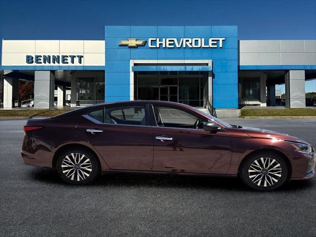 2024 Nissan Altima SV FWD