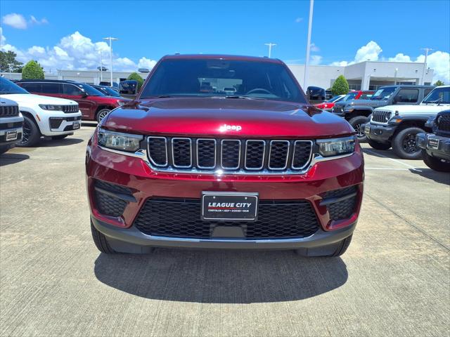 2026 Jeep Grand Cherokee Laredo 4x2