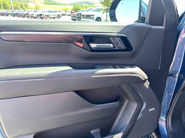 2026 Chevrolet Suburban Premier, 4WD