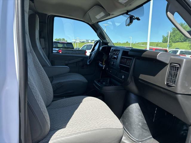 2026 Chevrolet Express Cargo Van 2500 Regular Wheelbase, WT, RWD