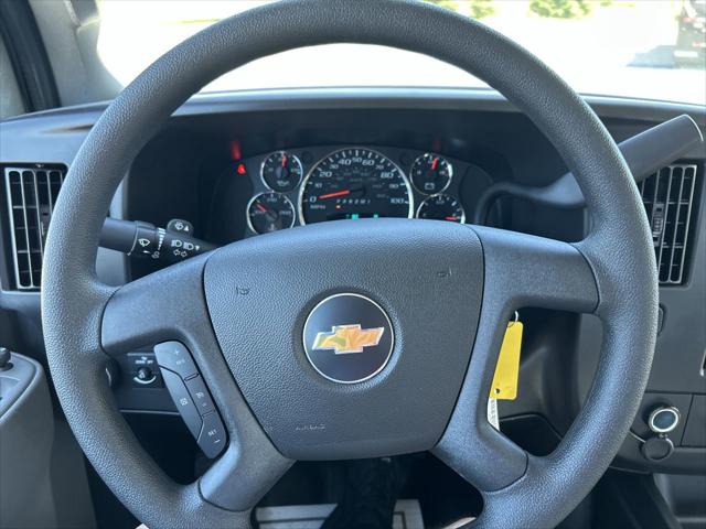 2026 Chevrolet Express Cargo Van 2500 Regular Wheelbase, WT, RWD