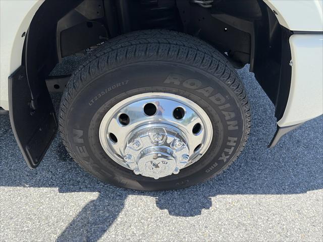 2023 Ram 3500 Limited Longhorn Crew Cab 4x4 8' Box