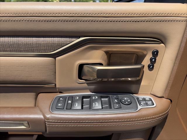 2023 Ram 3500 Limited Longhorn Crew Cab 4x4 8' Box