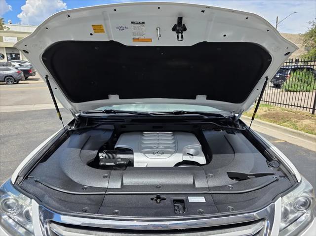 2013 Lexus LX 570 Unknown