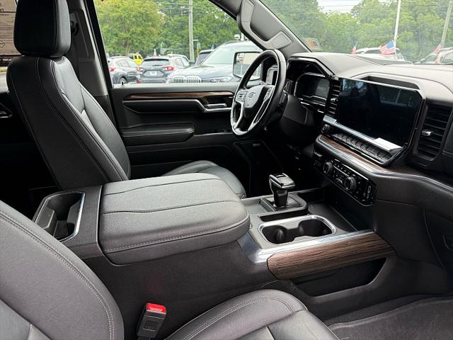 2024 Chevrolet Silverado 1500 4WD Crew Cab Short Bed RST