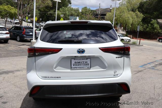 2022 Toyota Highlander Hybrid XLE
