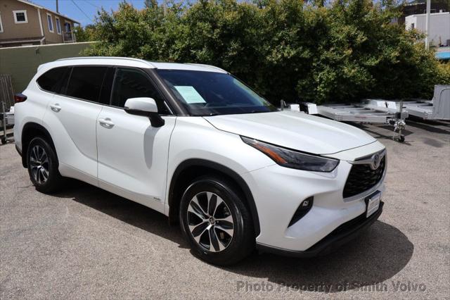 2022 Toyota Highlander Hybrid XLE