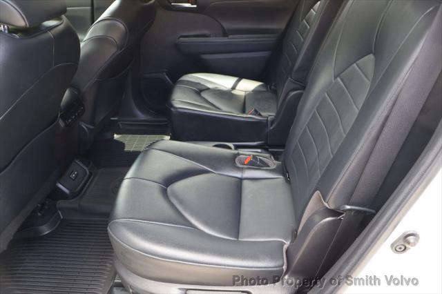 2022 Toyota Highlander Hybrid XLE