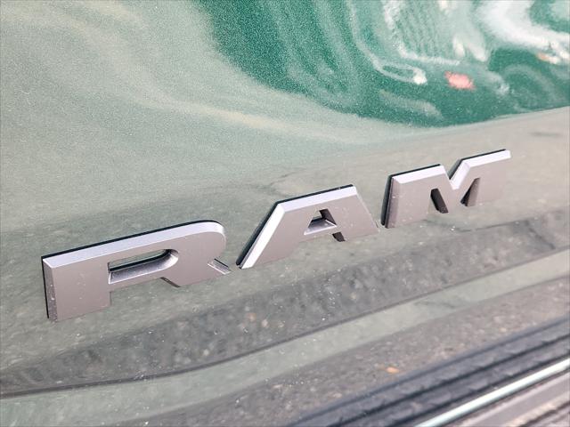2026 Ram 1500 Express Crew Cab 4x4 57 Box