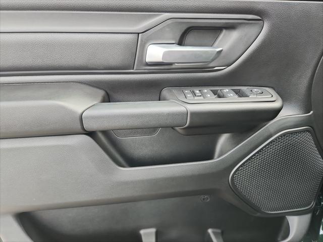 2026 Ram 1500 Express Crew Cab 4x4 57 Box