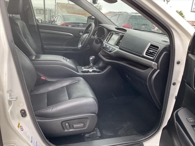 2017 Toyota Highlander Limited