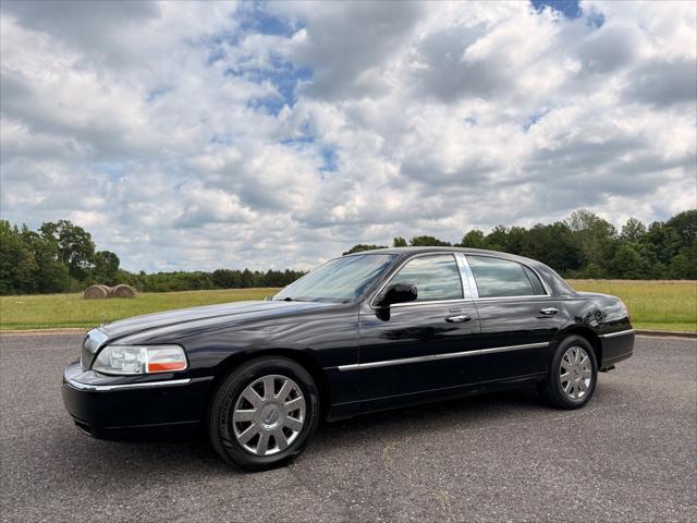 2007 Lincoln Town Car Designer Series